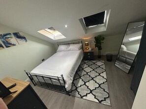 Deluxe Double Room, Shared Bathroom