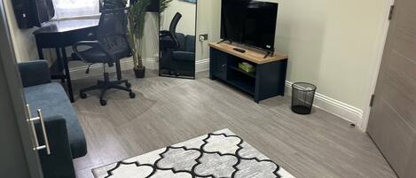 Habitación doble, baño compartido | Sábanas de algodón egipcio y ropa de cama de alta calidad