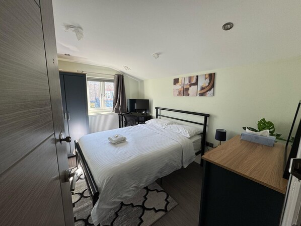 Egyptian cotton sheets, premium bedding, memory foam beds