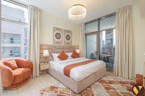 Luxury Apartment, Balcony, Canal View | 2 bedrooms, laptop workspace, free WiFi - Elegant 2BR Canal View Near Dubai Mall (Dubai)