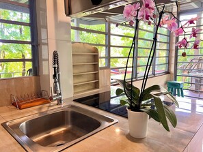 Deluxe Apartment, Balcony, Sea View | Desk, free WiFi - Zen Zaru Beautiful Hidden Hotel (Quepos)