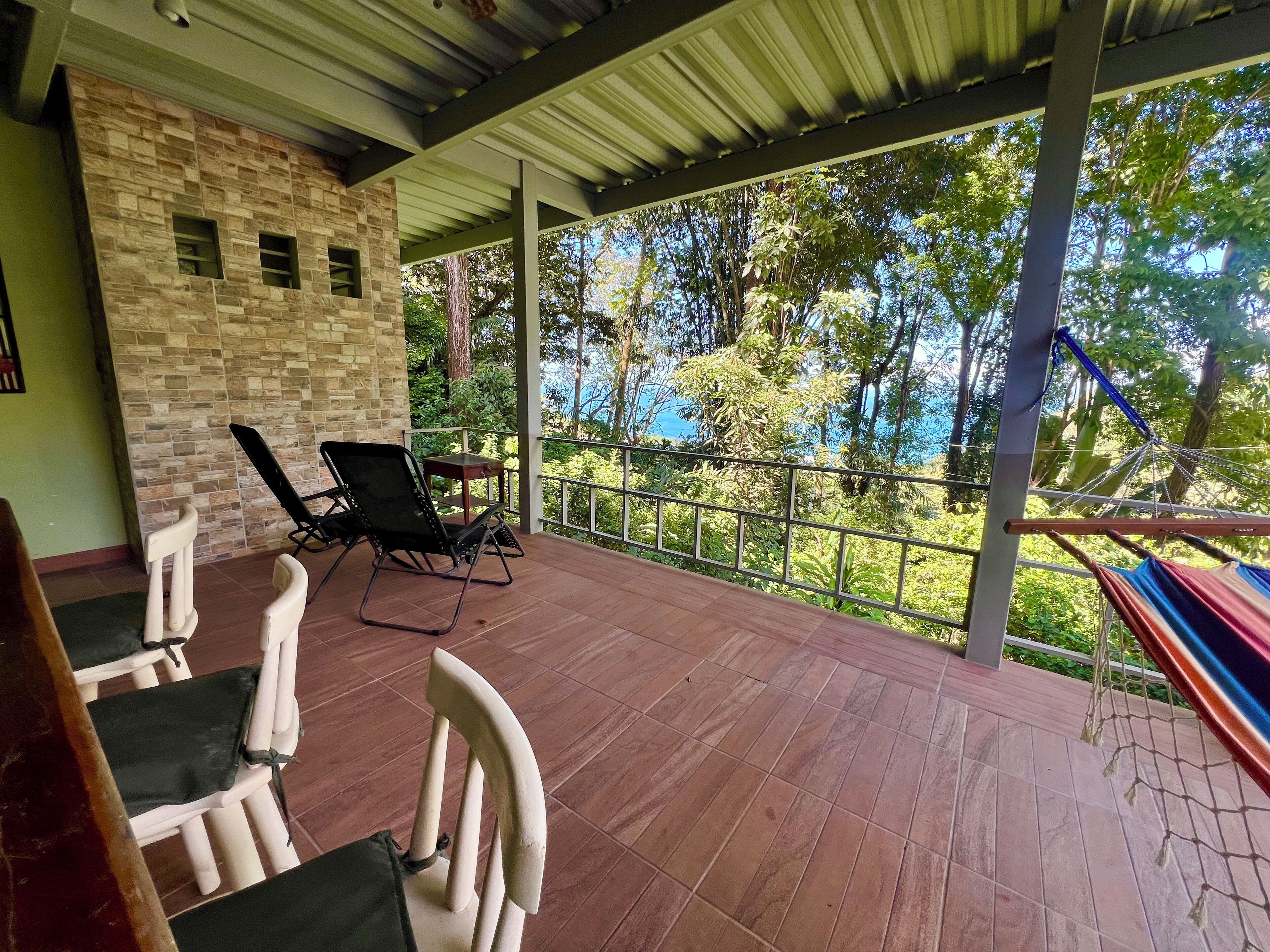 Căn hộ Deluxe, ban công, quang cảnh biển | Bàn, truy cập Internet không dây miễn phí 