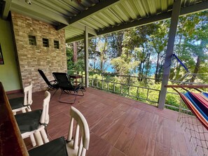 Apartamento Deluxe, balcón, vistas al mar | Escritorio y wifi gratis