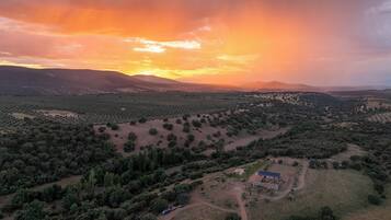 ด้านหน้าที่พัก