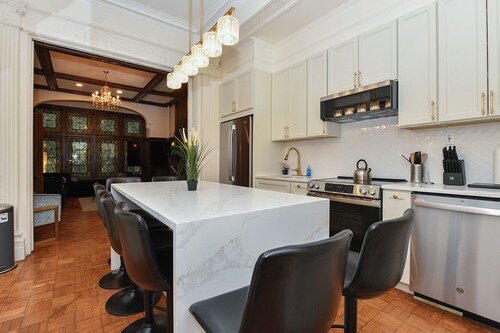 The Maison Gatsby Apartment  : 3 Bedroom 2 Bathroom