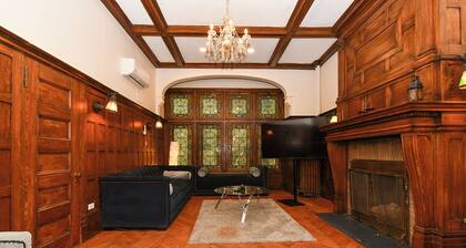 The Maison Gatsby Apartment : 3 Bedroom 2 Bathroom