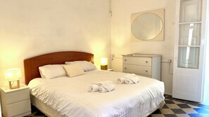 2 chambres, fer et planche Ă repasser, Wi-Fi, draps fournis