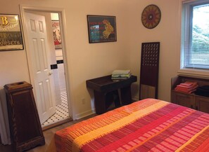 1 bedroom, desk, iron/ironing board, free WiFi