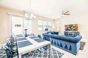 House | Dining room - Compass Bay - Big Vacation Homes (Kissimmee)