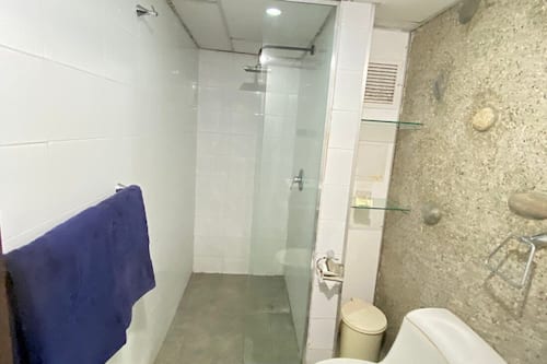 Junior Twin Room, Bay View | Bathroom