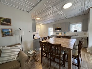 Dining - Blueberry Cottage (Southwest Harbor)