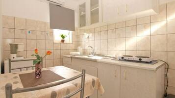 Studio, 1 Schlafzimmer, Terrasse, Gartenblick | Innenbereich