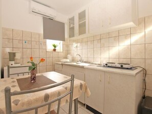 Studio - 1 sovrum - terrass - utsikt mot trädgården | Interiör