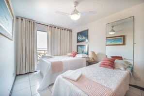 Deluxe Apartment, 3 Bedrooms, Penyaman udara, Sea View | 3 bilik tidur, langsir/tirai gelap terus, seterika/papan seterika 