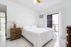 Deluxe-huoneisto, 3 makuuhuonetta, ilmastointi, merinäköala | 3 makuuhuonetta, pimennysverhot, silitysrauta/-lauta, ilmainen Wi-Fi