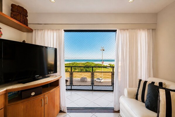 Deluxe-Apartment, 3 Schlafzimmer, Klimaanlage, Meerblick | Wohnbereich