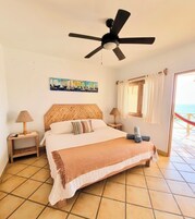 Comfort Double Room, Ocean View | Bed sheets