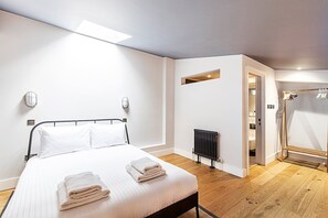 Room - Stylish Stoke Newington Retreat w/ Terrace (London)