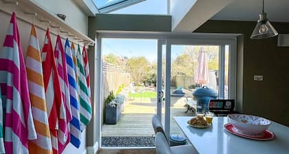 Relaxed Luxury by the Sea with Hot Tub!