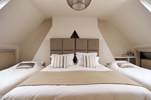 4 Schlafzimmer, Bügeleisen/Bügelbrett, kostenloses WLAN, Bettwäsche