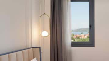 Schallisolierte Zimmer, kostenloses WLAN, Bettwäsche