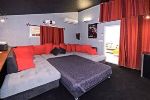 5 soverom, strykejern/-brett, wi-fi og sengetøy