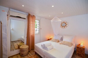 5 slaapkamers, een strijkplank/strijkijzer, wifi, beddengoed