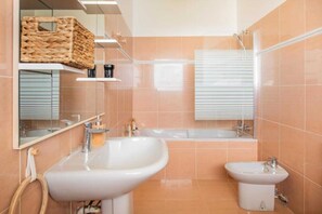 Hair dryer, towels, toilet paper - The Odyssey villa (Vauclin)