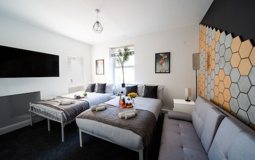 Open Mind Property - Cozy Flat with 2 Beds