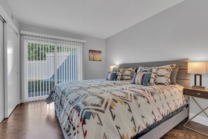 7 slaapkamers, een strijkplank/strijkijzer, wifi, beddengoed