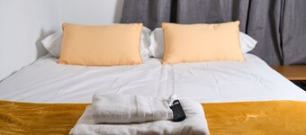 Snooze Luxe House Room 4