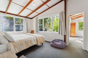 4 chambres, fer et planche à repasser, Wi-Fi, draps fournis