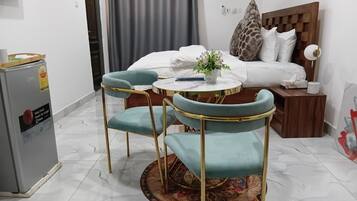 Luxury Double Room, Balcony, Sea View | Desk, laptop workspace, free WiFi