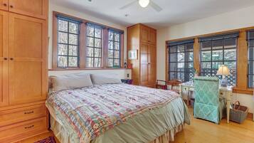 2 chambres, fer et planche à repasser, accès Internet, draps fournis