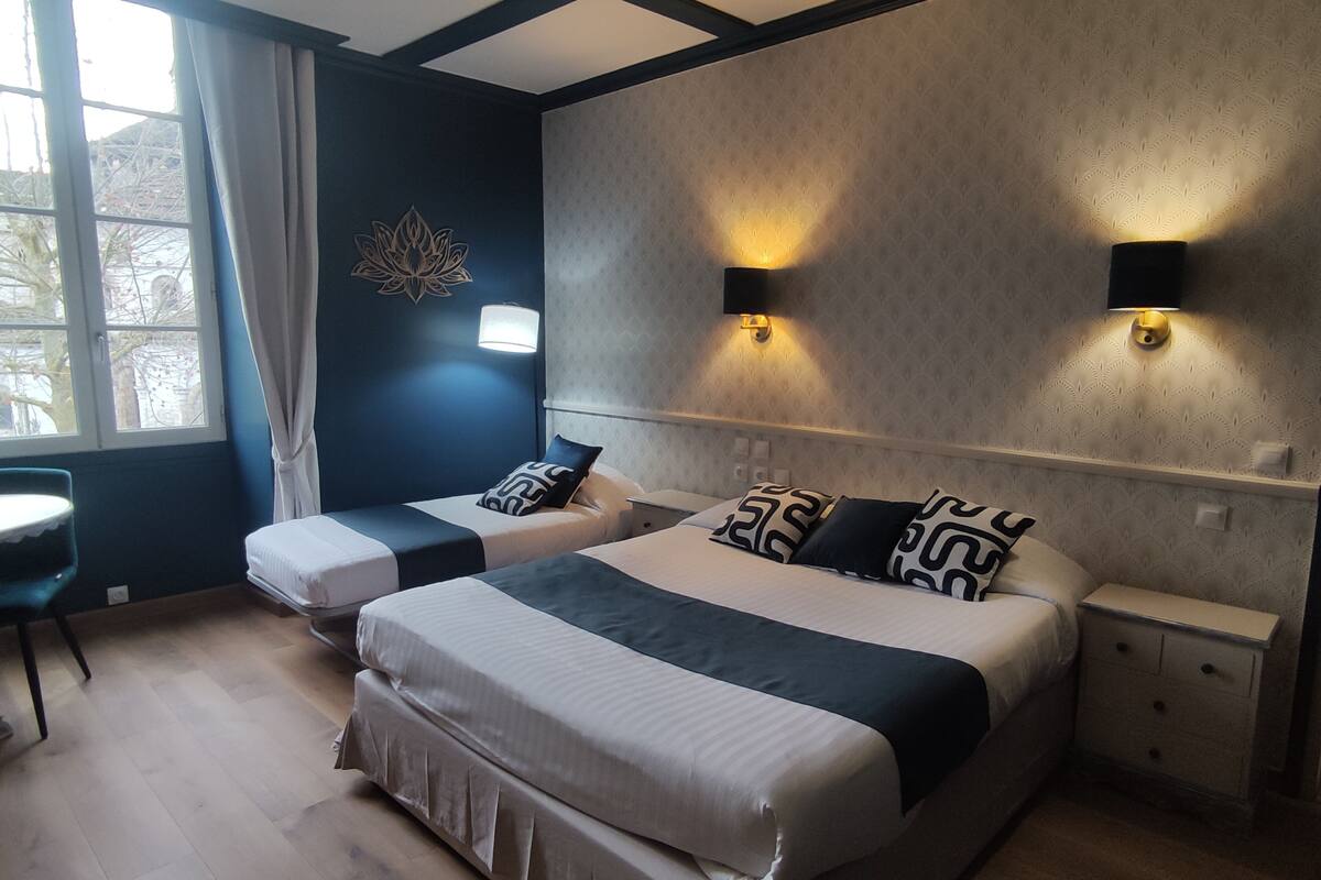 Comfort Quadruple Room, City View | Desk, blackout drapes, soundproofing, iron/ironing board (on request)