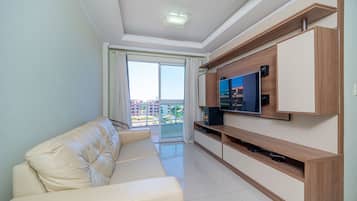 Deluxe Apartment, 3 Bedrooms, Air conditioning | Living area