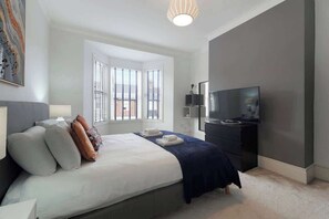 2 bedrooms, WiFi, bed sheets