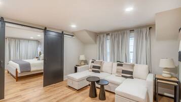 3 chambres, bureau, Wi-Fi gratuit, draps fournis