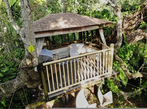 House, Smoking | 3 bedrooms, desk