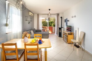 TV - Apartment Foenic (Istria - Vabriga) (Vabriga)