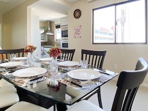 Apartment | Dining