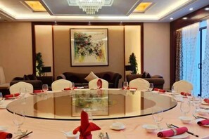 Unclassified image, 2 of 42, button - Fugang International Hotel (Pingyuan)