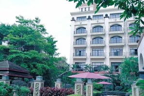 Unclassified image, 5 of 42, button - Fugang International Hotel (Pingyuan)