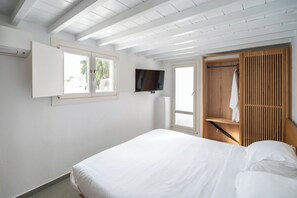1 chambre, fer et planche à repasser, lit parapluie, Wi-Fi