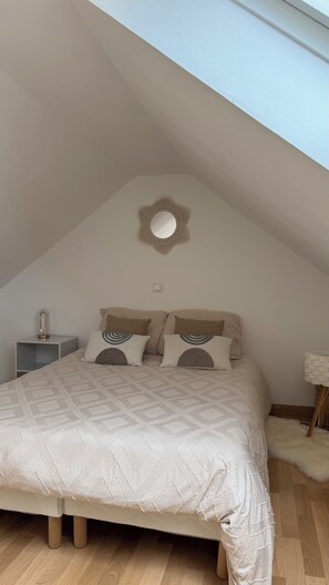 2 Schlafzimmer, Reisekinderbett, WLAN, Bettwäsche