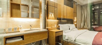 Huanren Qingfeng Hotel