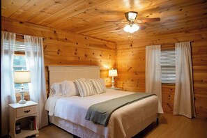 3 bedrooms, iron/ironing board, travel cot, free WiFi