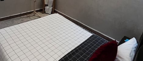 2 bedrooms, free WiFi, bed sheets, wheelchair access