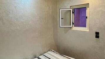 2 bedrooms, free WiFi, bed sheets, wheelchair access
