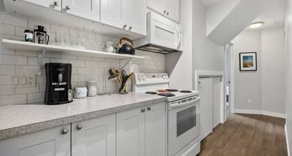 Olive & Onyx | Fire Pit | Pet-Friendly | Central
